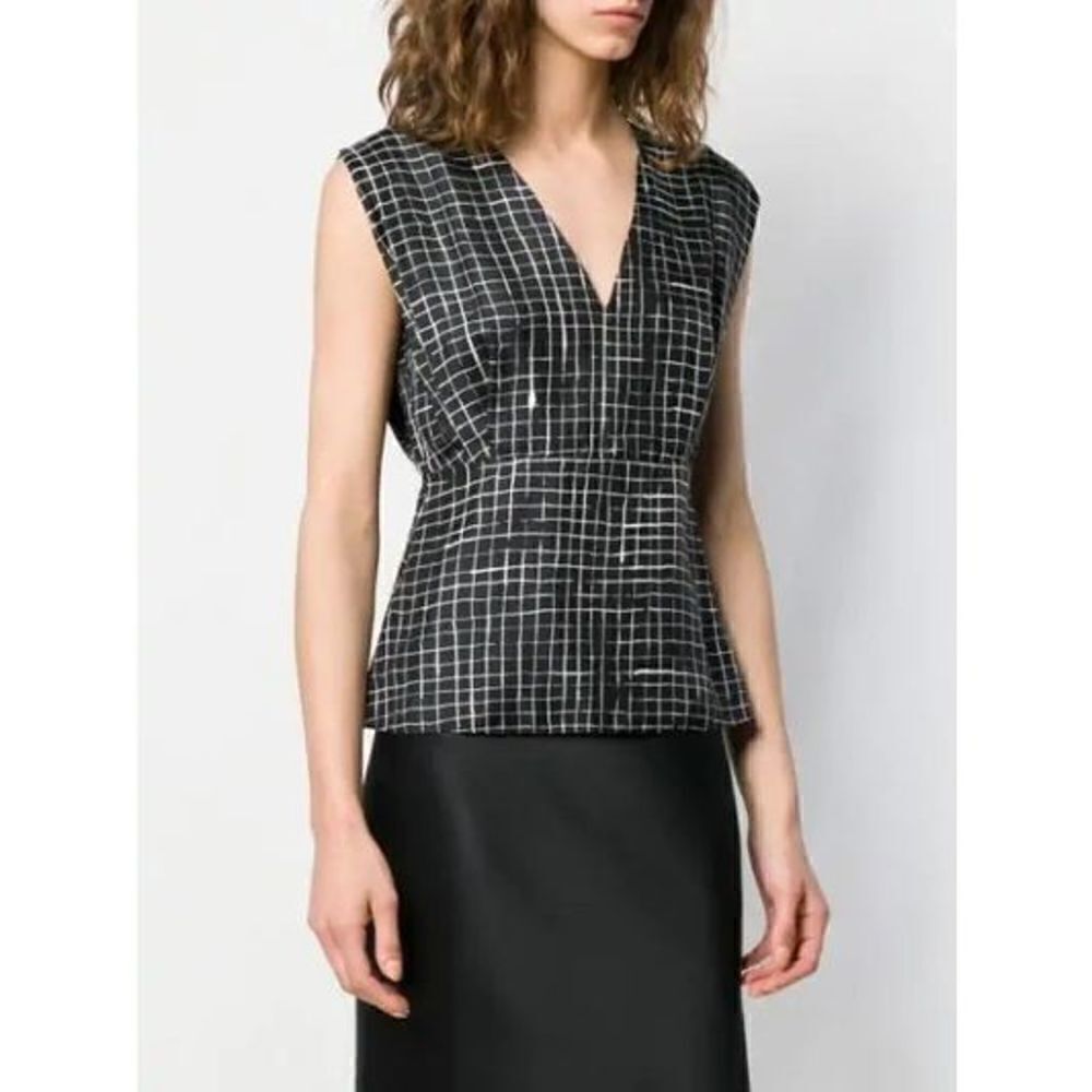 New. Theory black silk top. - Picture 4 of 15
